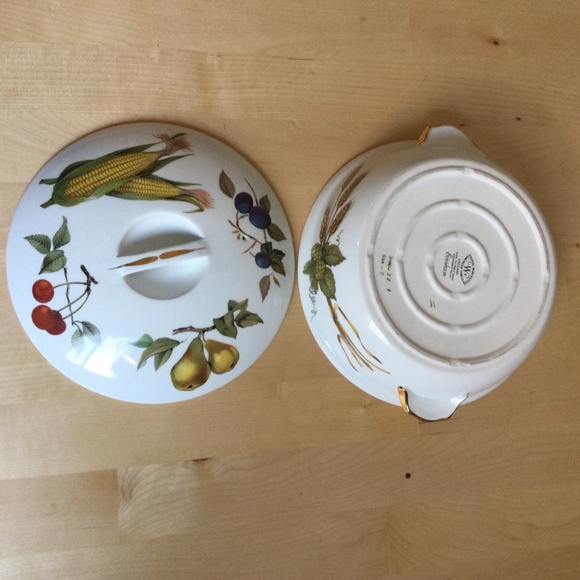 Royal Worcester Evesham  England VINTAGE Gold - Picture 3 of 9